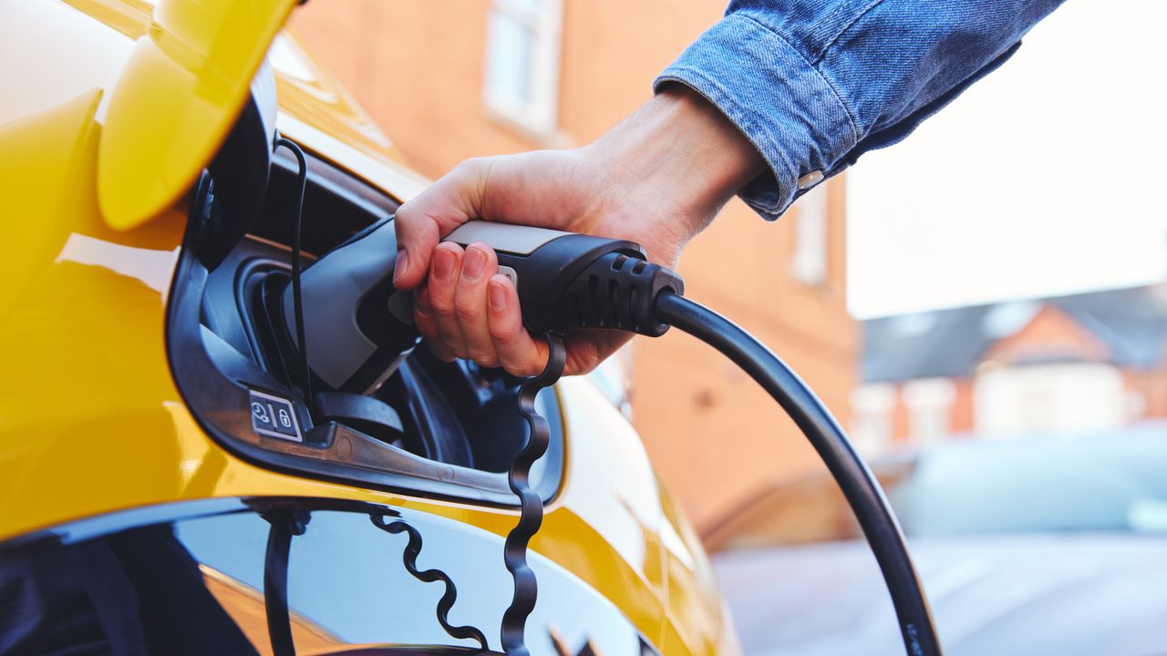 Effektiv laddstationshantering för elbilar och användare