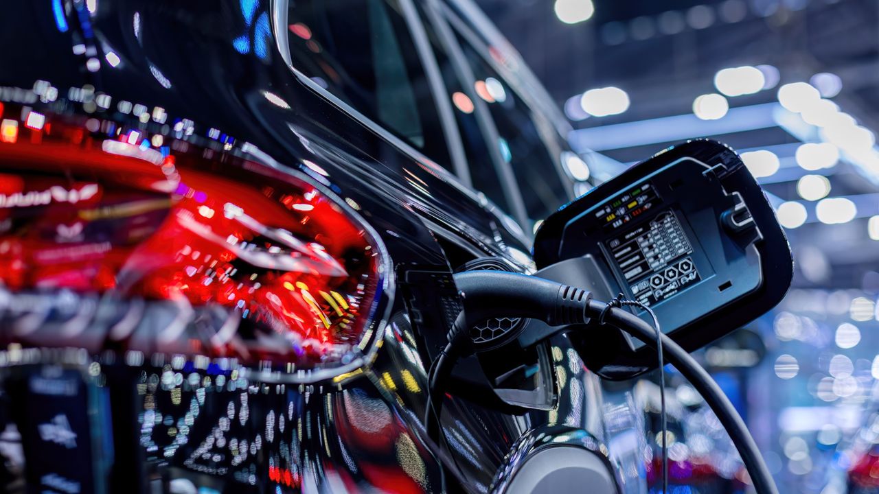 Revolutionizing Electric Cars: The Future of Charging